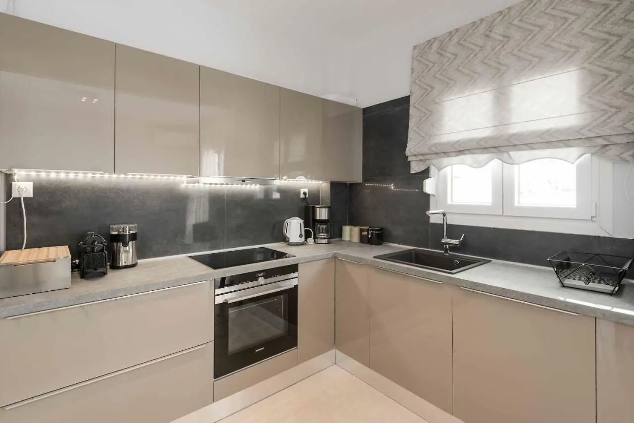 Kalamaria Brand New 1 Bedroom Apartment Thessaloniki